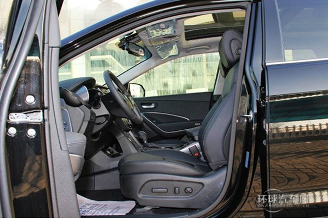 2013款 3.0L 6座豪華版