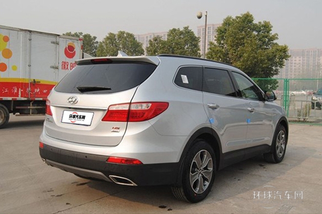 2013款 3.0L 7座舒適版