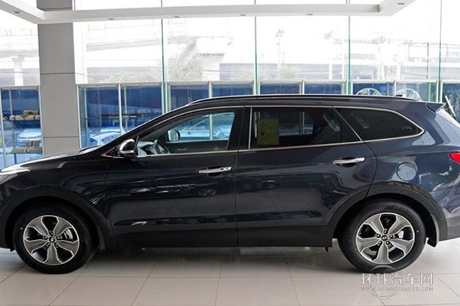 2013款 3.0L 6座舒適版