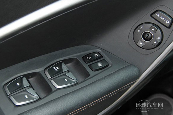 2013款 2.2T 7座棕色內飾旗艦版