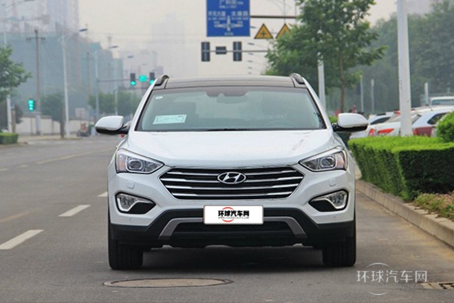 2013款 2.2T 7座棕色內(nèi)飾旗艦版