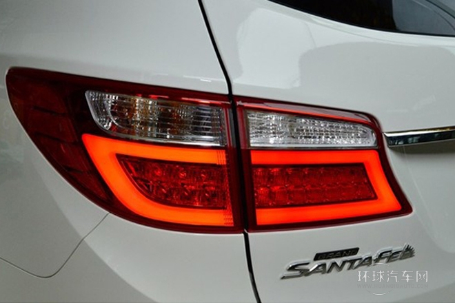 2013款 2.2T 7座旗艦版