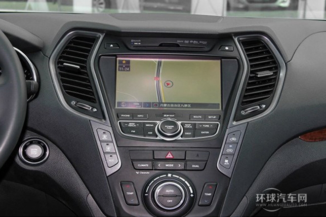 2013款 2.2T 6座棕色內(nèi)飾旗艦版