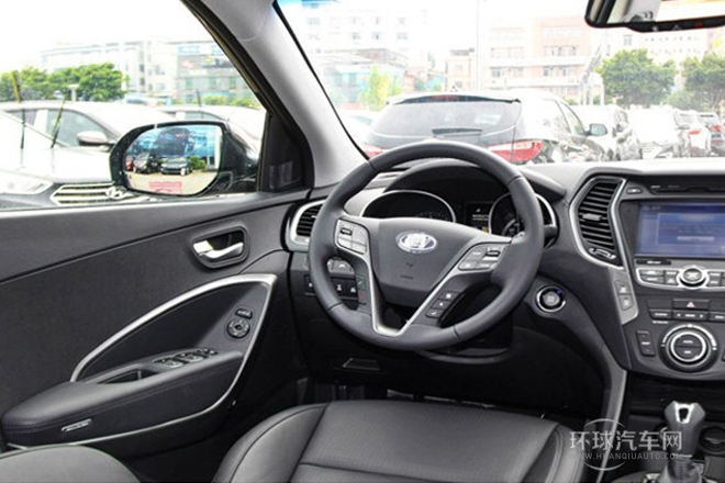 2013款 2.2T 7座豪華版