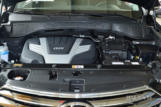 2013款 2.2T 6座豪華版