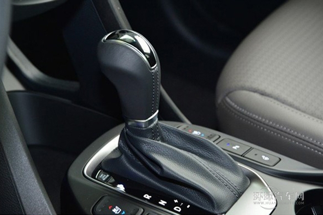 2013款 2.2T 7座舒適版