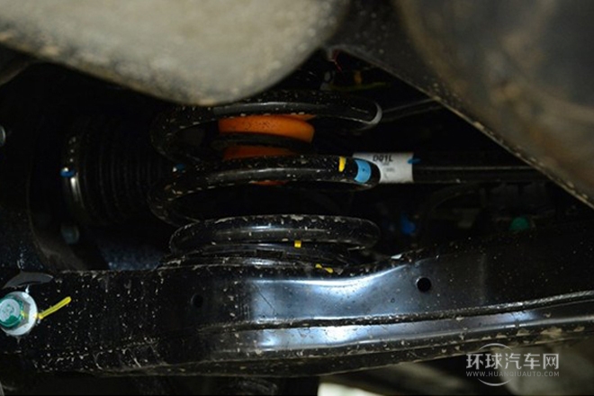 2013款 2.2T 6座舒適版