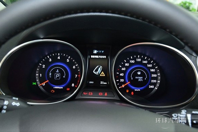 2013款 2.2T 6座舒適版