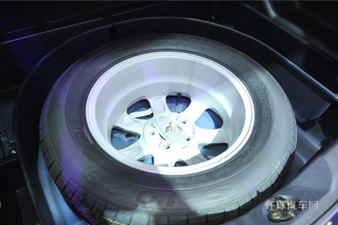 2014款 1.5T 自動(dòng)兩驅(qū)豪華型