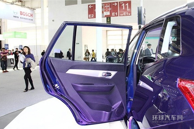 2014款 1.5T 自動兩驅豪華型