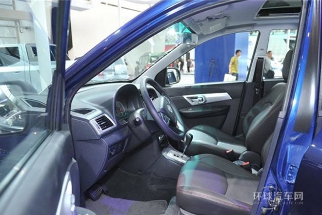 2014款 1.5T 自動兩驅豪華型