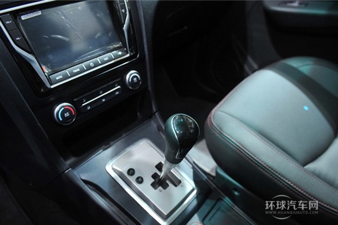 2014款 1.5T 自動兩驅(qū)豪華型