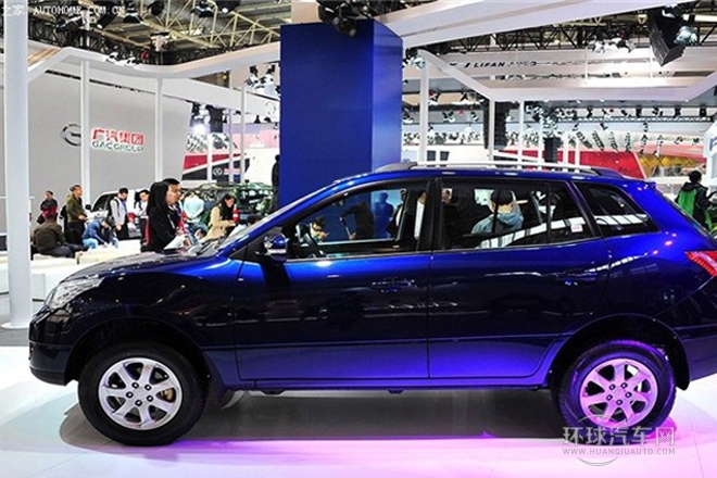 2014款 1.5T 自動兩驅豪華型