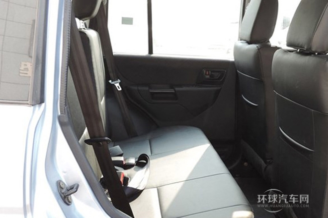 2013款 經典版 2.0L 兩驅標準型