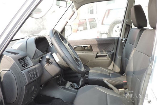 2013款 經典版 2.0L 兩驅標準型