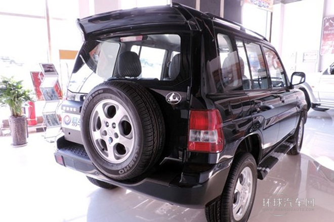 2013款 經(jīng)典版 2.0L 四驅(qū)標(biāo)準(zhǔn)型