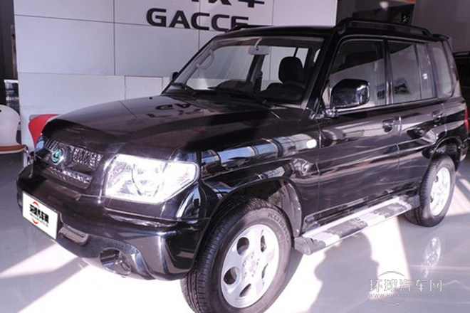 2013款 經(jīng)典版 2.0L 四驅(qū)標(biāo)準(zhǔn)型