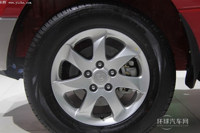 2013款 經典版 2.0L 四驅豪華型