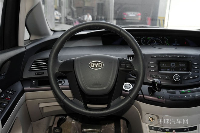 2014款 先行者豪華版