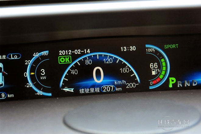 2014款 先行者豪華版