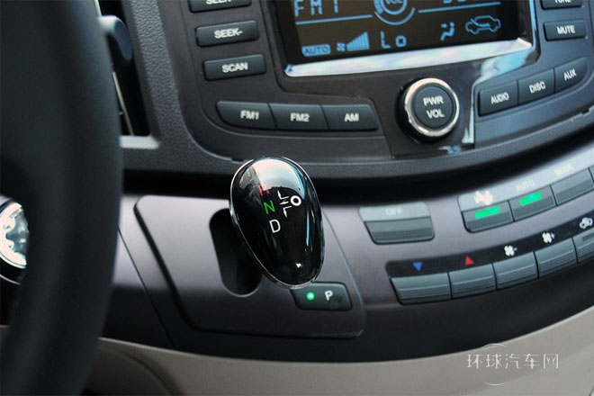 2014款 先行者豪華版