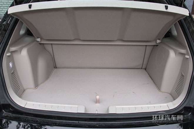 2014款 先行者尊貴版