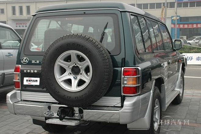 2014款 2.4L 手動兩驅(qū)