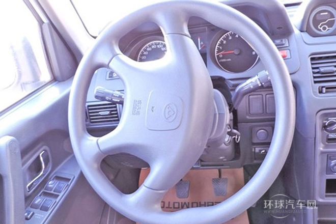 2013款 2.2L 手動兩驅標準型