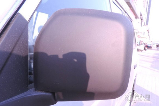 2013款 2.2L 手動兩驅標準型