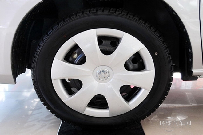 2013款 改款 1.5L 手動舒適型7座 國IV