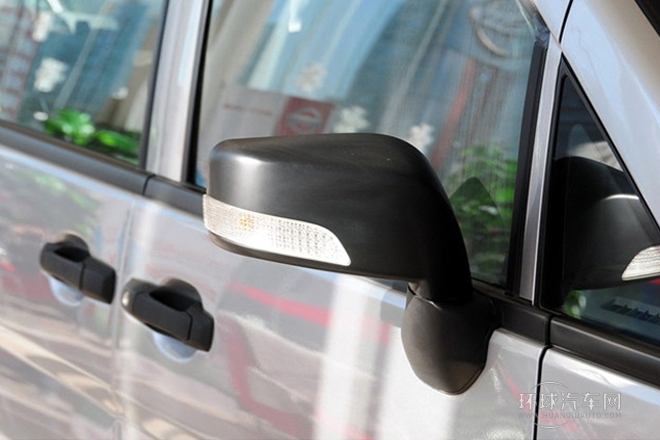 2013款 改款 1.5L 手動舒適型7座 國IV