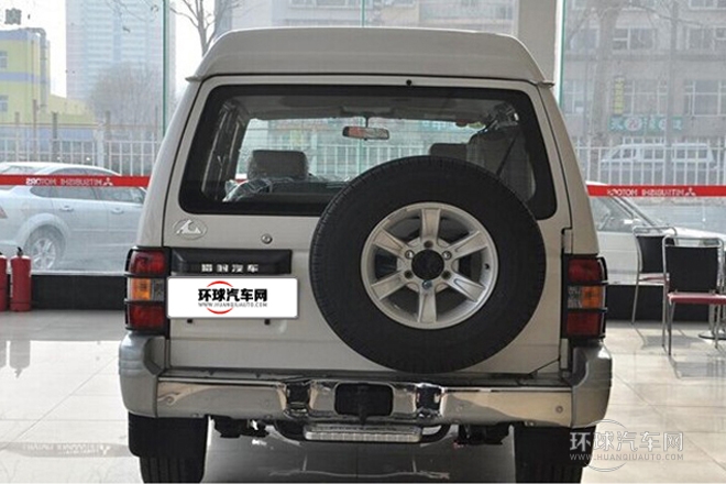 2009款 2.2L 手動(dòng)兩驅(qū)