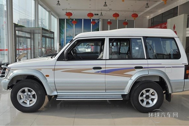 2009款 2.2L 手動兩驅