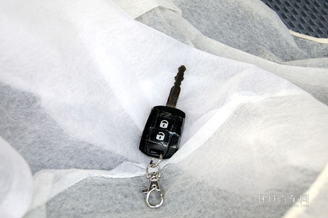 2013款 改款 1.5L 手動豪華型7座 國IV