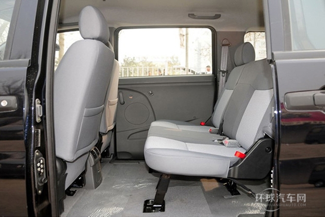 2013款 改款 1.5L 手動豪華型7座 國IV