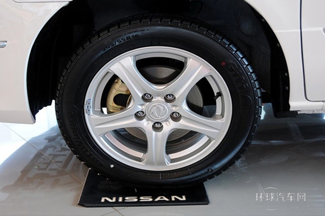 2013款 改款 1.5L 手動舒適型7座 國V