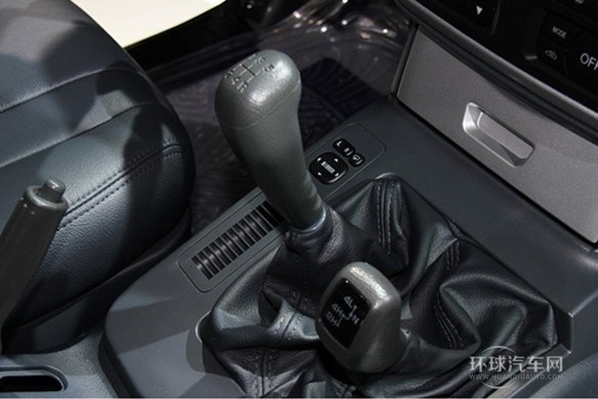 2014款 2.4L 四驅豪華型