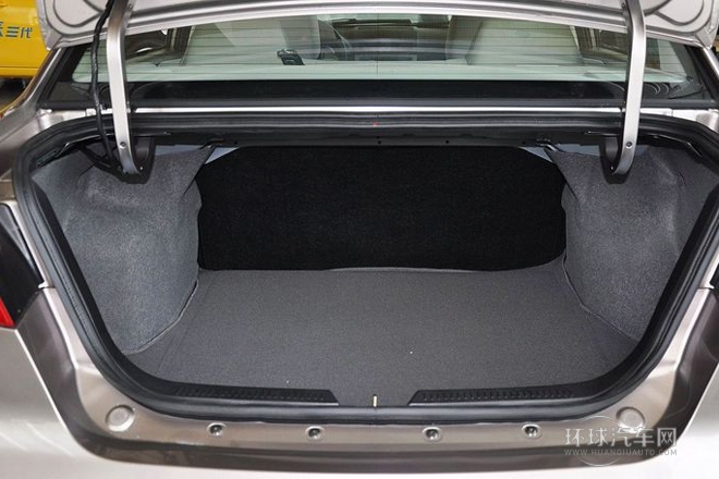 2013款 兩廂 1.6L 手動旗艦版