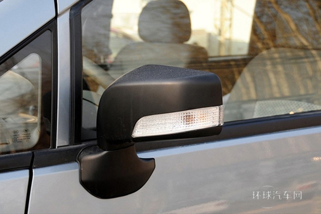 2013款 改款 1.5L 手動豪華型7座 國V