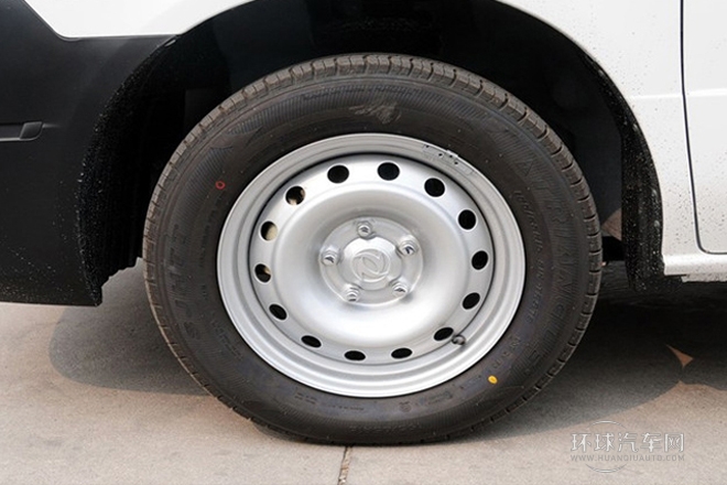 2013款 改款 1.5L 手動(dòng)標(biāo)準(zhǔn)型5座 國(guó)IV