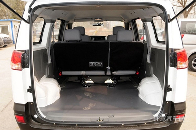 2013款 改款 1.5L 手動標準型5座 國IV