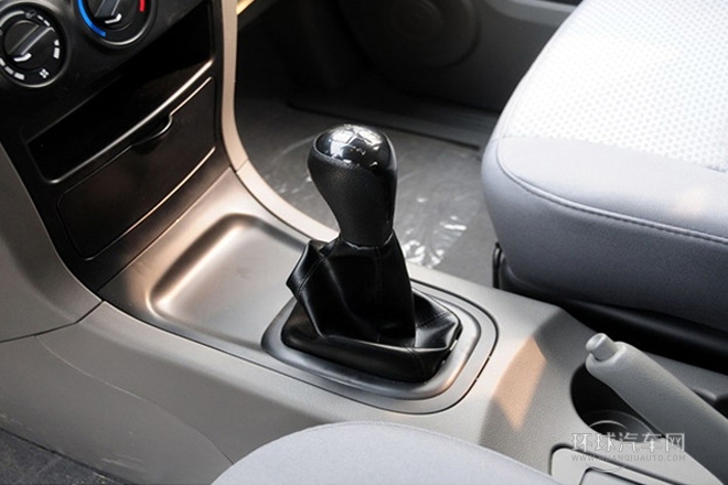 2013款 改款 1.5L 手動標準型5座 國IV