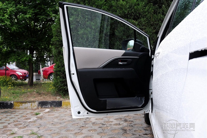 2013款 2.0L 自動豪華型