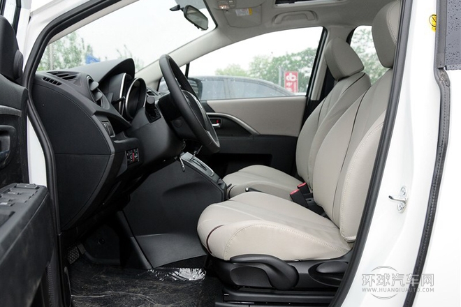 2013款 2.0L 自動豪華型