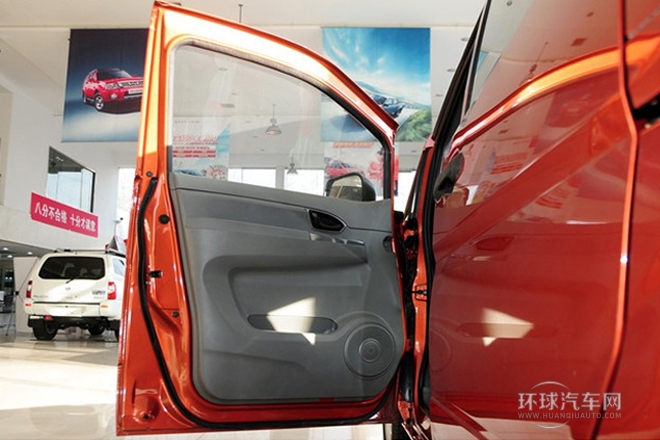 2013款 改款 1.5L 手動標準型7座 國IV