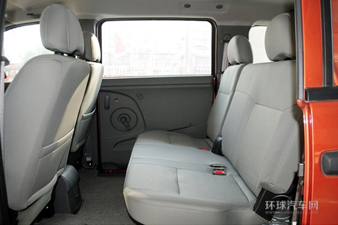 2013款 改款 1.5L 手動標準型7座 國IV