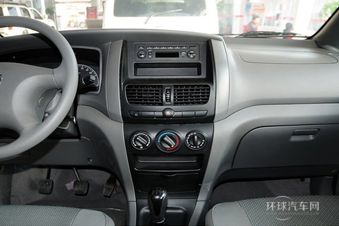 2013款 改款 1.5L 手動標準型7座 國IV