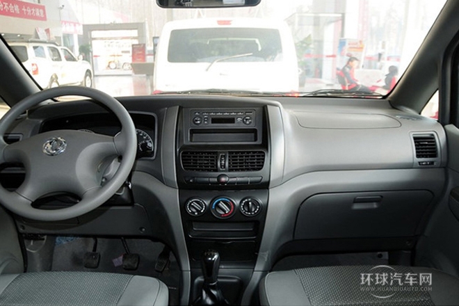 2013款 改款 1.5L 手動標準型7座 國IV