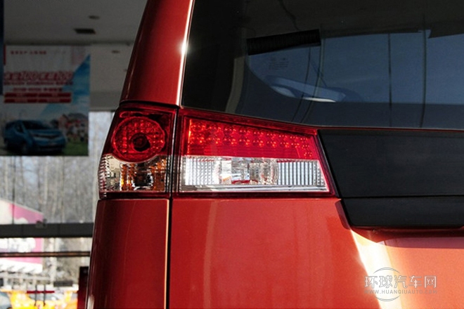 2013款 改款 1.5L 手動標準型7座 國IV