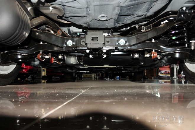 2013款 2.0L 自動舒適型